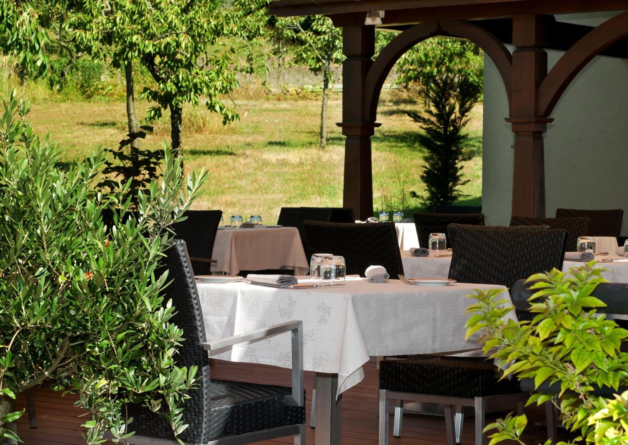 סנט היפולייט Logis Hotel Le Parc & Spa מראה חיצוני תמונה