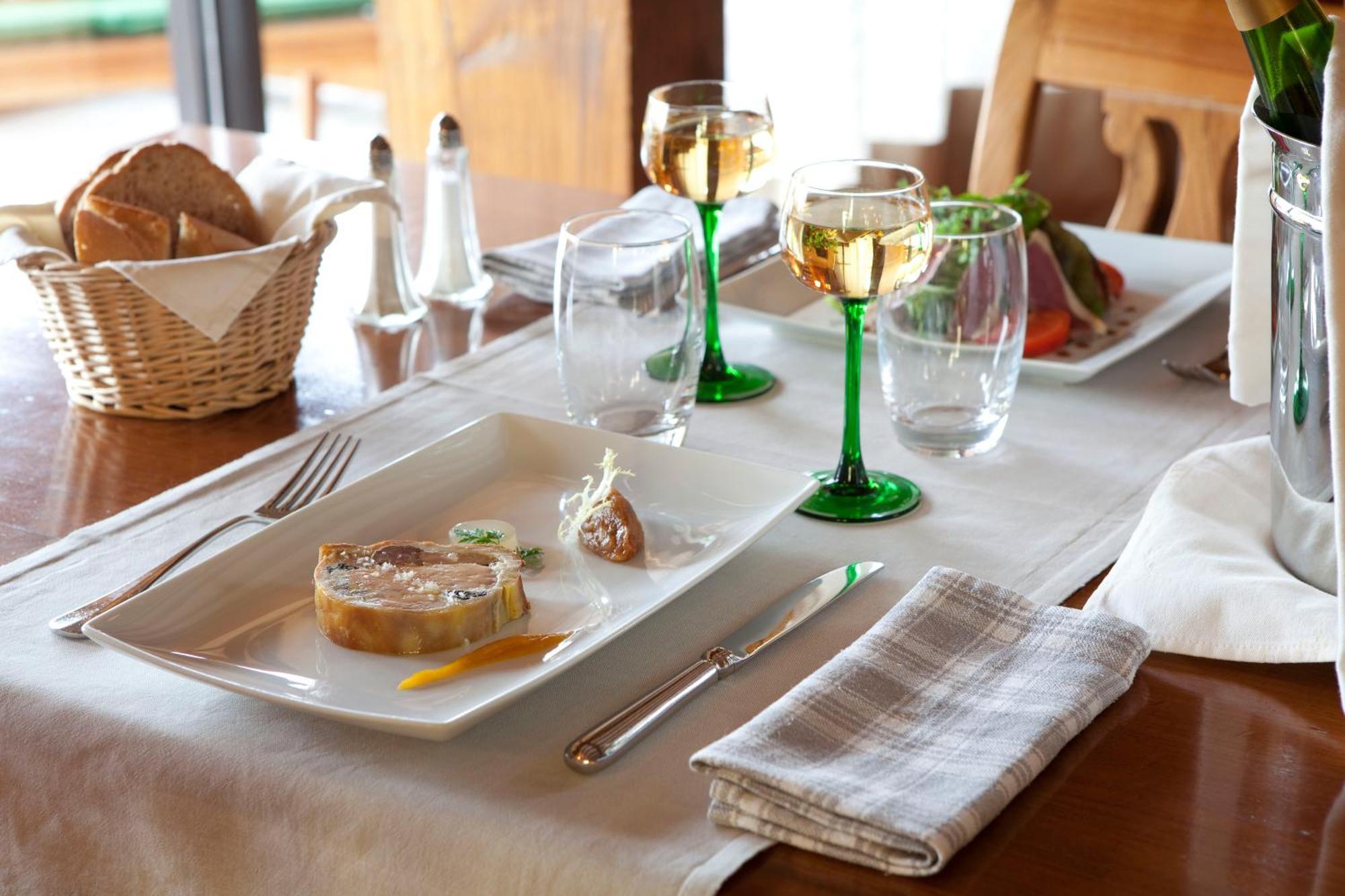 סנט היפולייט Logis Hotel Le Parc & Spa מראה חיצוני תמונה