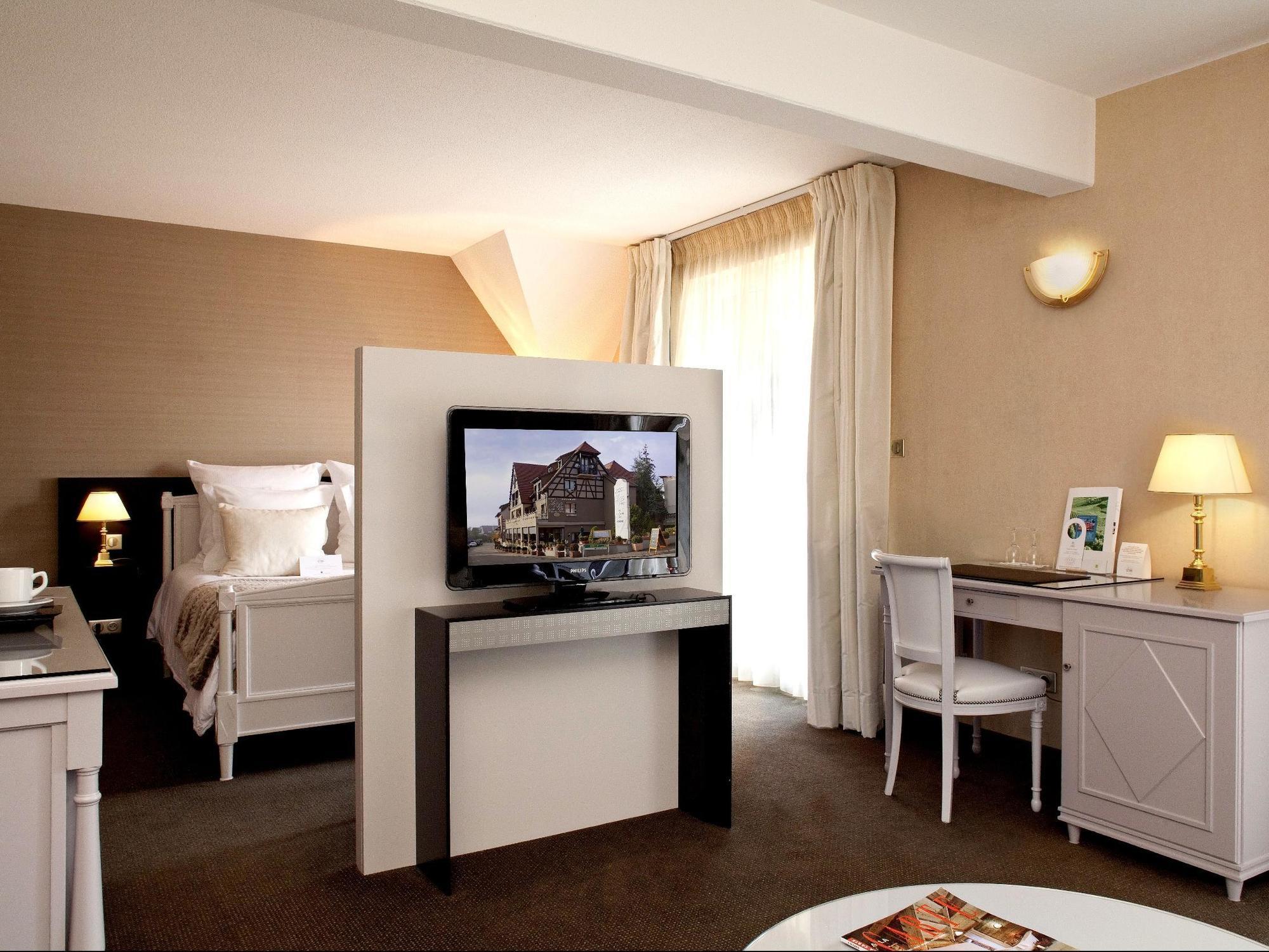 סנט היפולייט Logis Hotel Le Parc & Spa מראה חיצוני תמונה