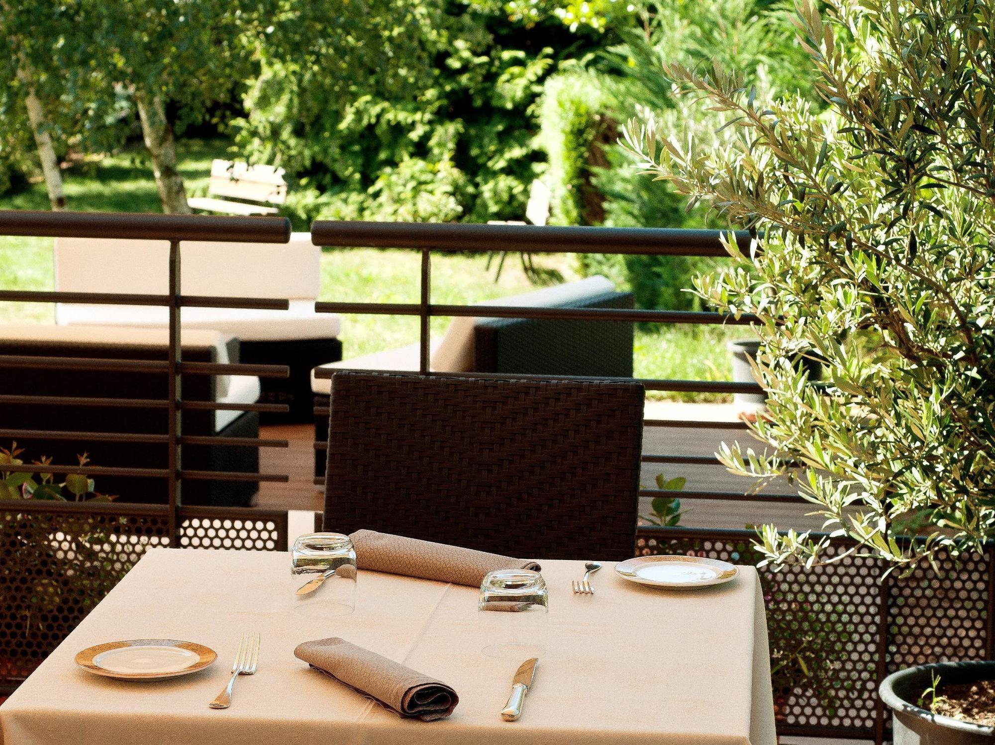 סנט היפולייט Logis Hotel Le Parc & Spa מראה חיצוני תמונה