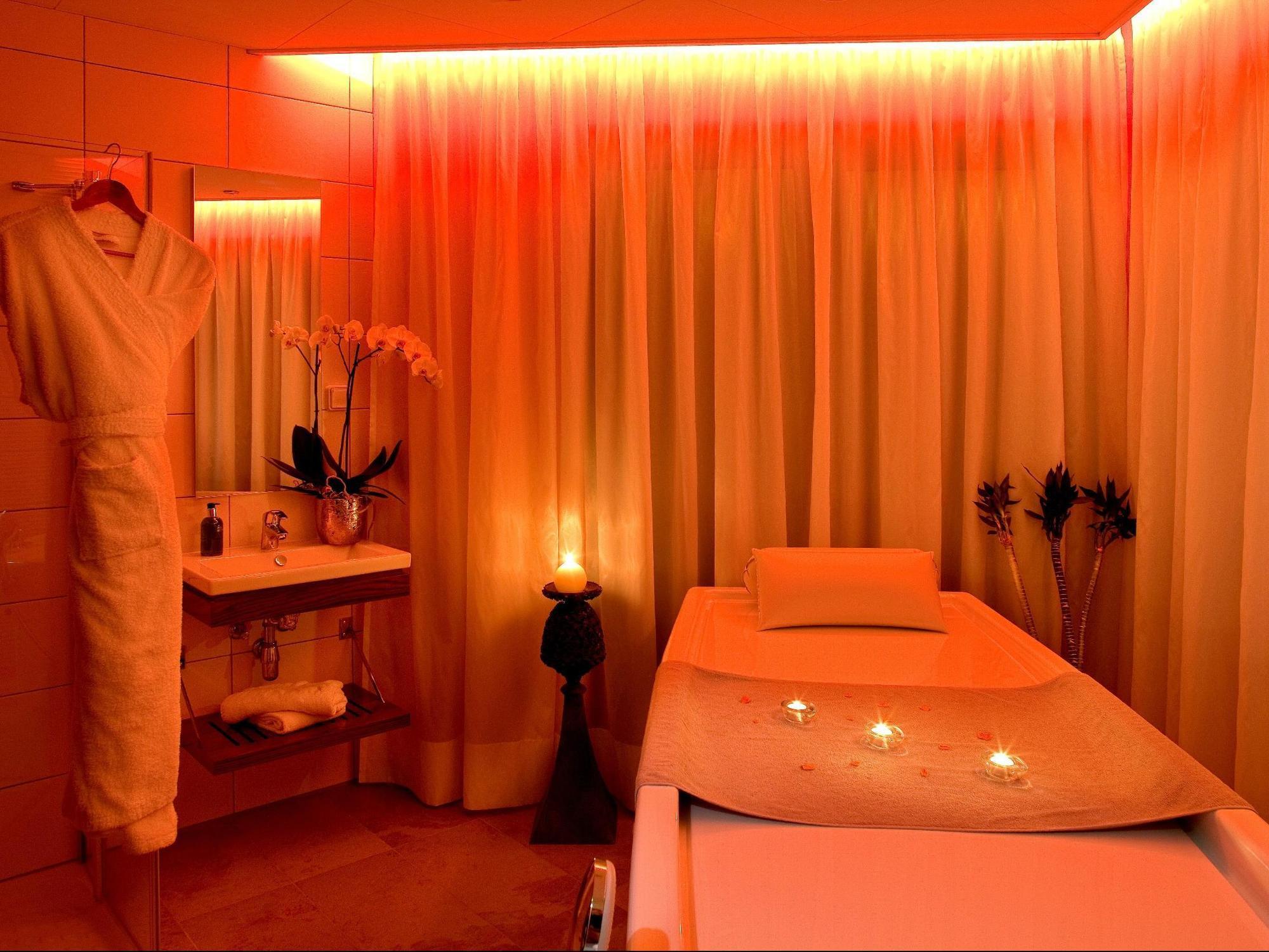 סנט היפולייט Logis Hotel Le Parc & Spa מראה חיצוני תמונה