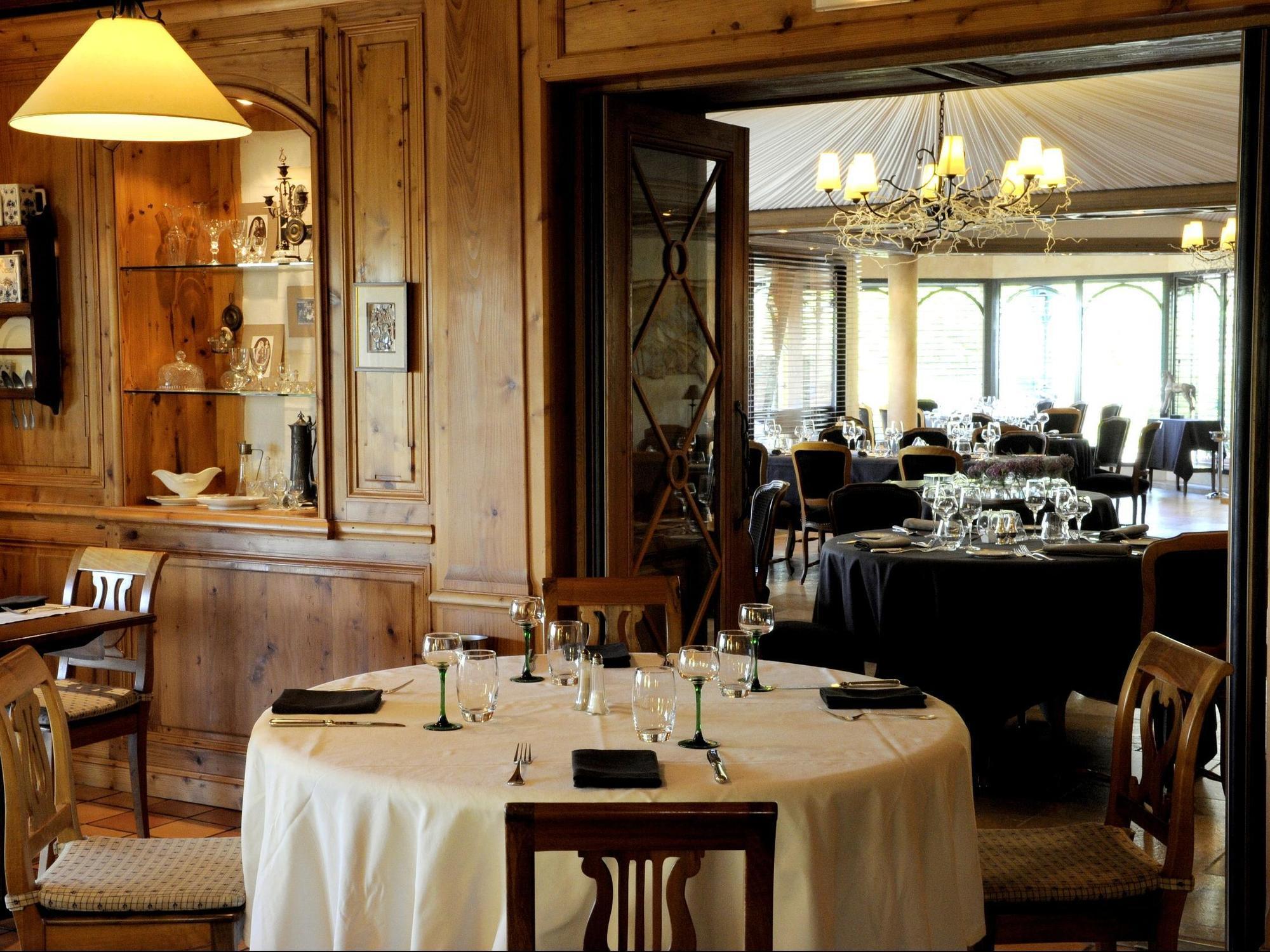 סנט היפולייט Logis Hotel Le Parc & Spa מראה חיצוני תמונה